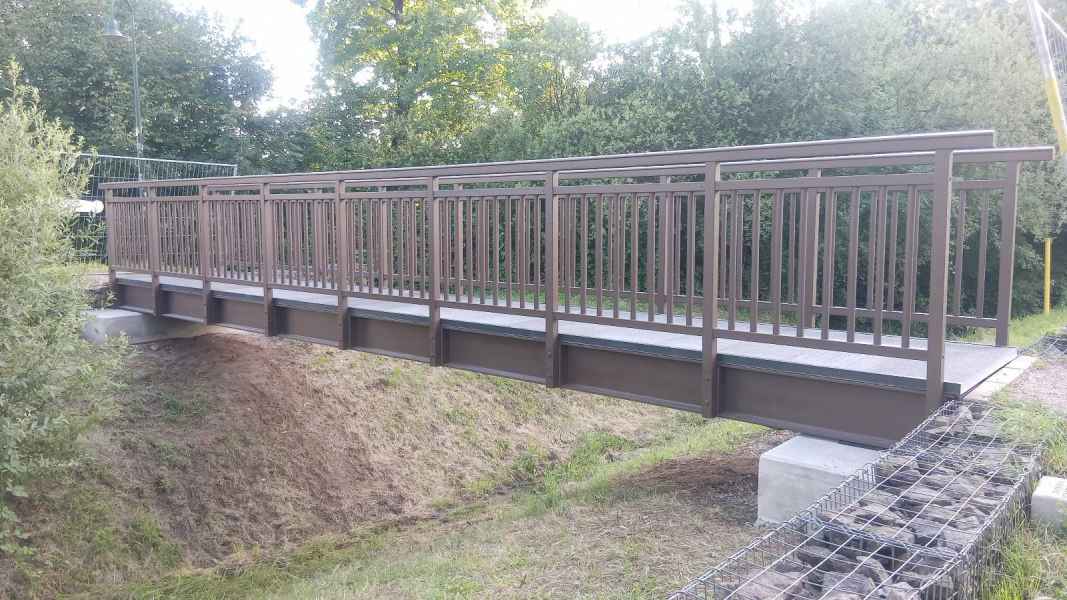 Neue GFK-Brücke in Gundelfingen von BGL Ingenieurbau